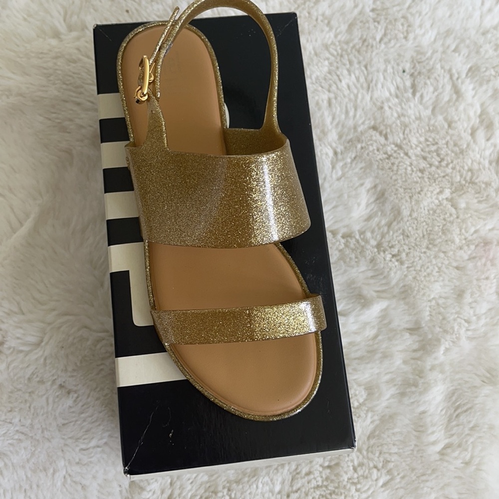 New in box Melissa sandals